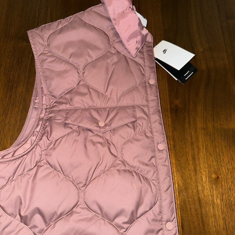 Nike Mauve Quilted Vest - Picture 3 of 4